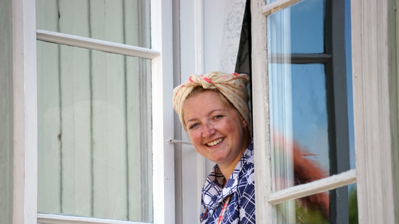 Skuespiller_Fru Bye_ Esben Haakenstad